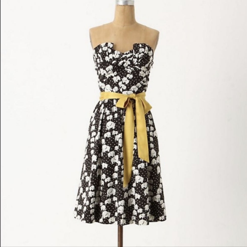 Anthropologie / Porridge Black and White Elephant Print Dress